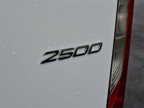 Used 2025 Mercedes-Benz Sprinter 2500 image 30