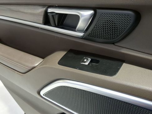 Used 2021 Kia Telluride SX w/ Towing Package FWD image 13