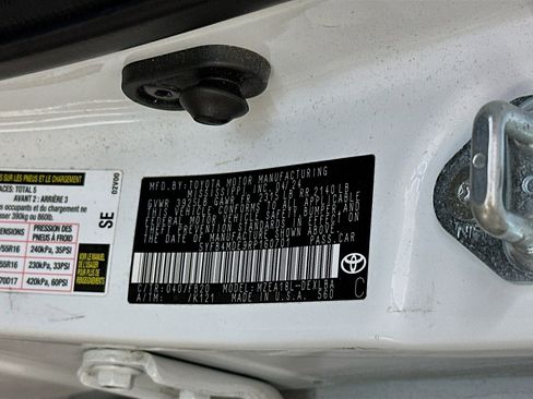 Used 2024 Toyota Corolla LE image 12