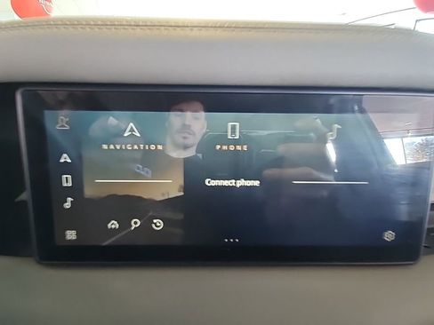 Used 2022 Land Rover Defender 110 SE AWD/4WD image 28