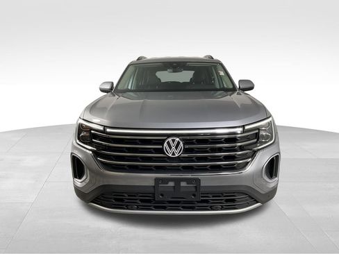 Used 2025 Volkswagen Atlas SE AWD/4WD image 3