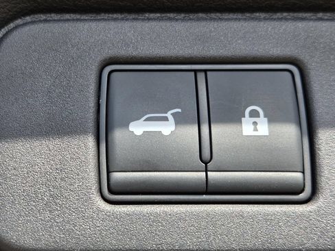 Used 2023 Nissan Rogue SL w/ SL Premium Package FWD image 9