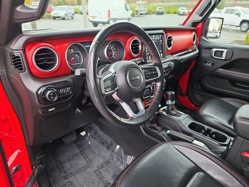 Used 2021 Jeep Gladiator Rubicon AWD/4WD image 11