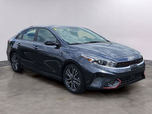 Used 2023 Kia Forte GT-Line w/ GT-Line Technology Package FWD image 3