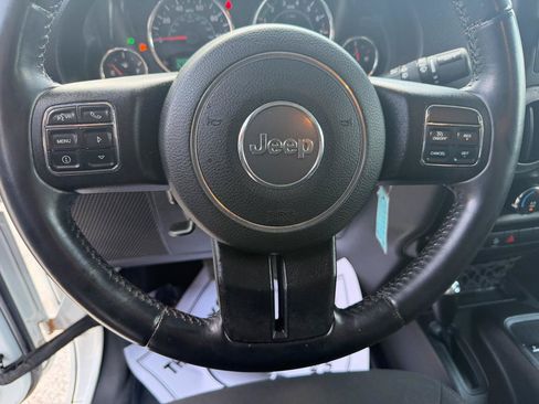 Used 2015 Jeep Wrangler Sport AWD/4WD image 26