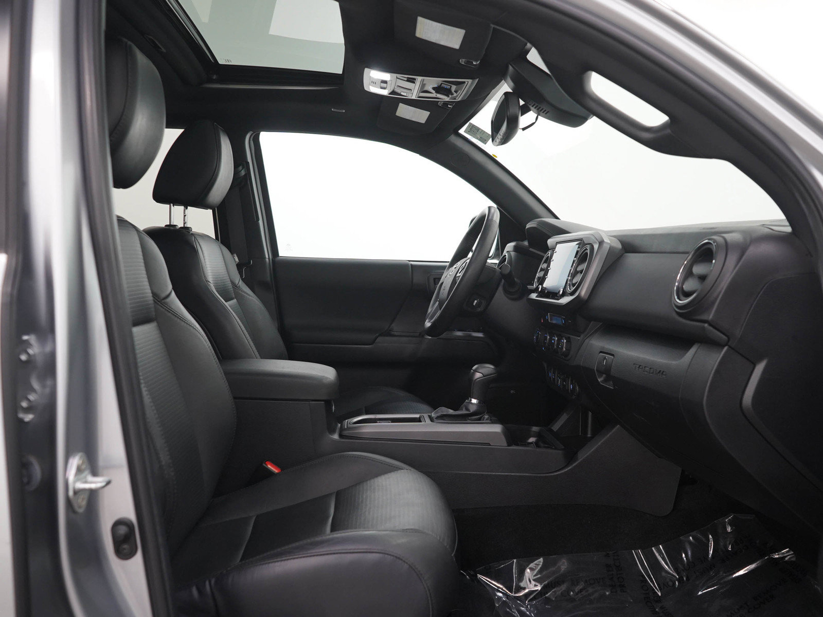 Used 2022 Toyota Tacoma TRD Off-Road w/ TRD Premium Off Road Package AWD/4WD image 14