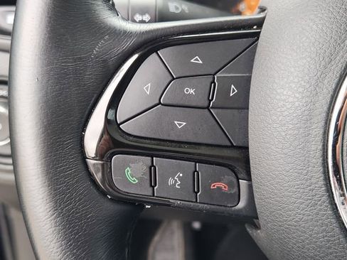 Used 2018 Jeep Renegade Altitude w/ UConnect 8.4 Nav Group image 19