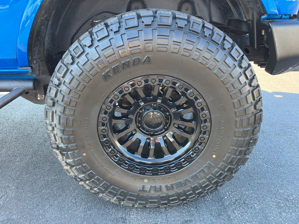 Used 2023 Ford Bronco Outer Banks AWD/4WD image 11