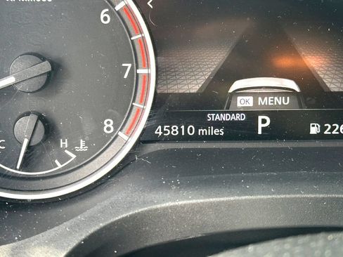 Used 2021 Nissan Rogue SV FWD image 14