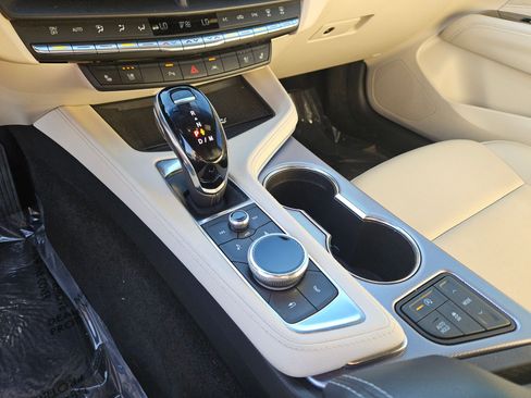 Used 2021 Cadillac CT4 Premium Luxury image 13