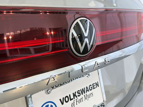 New 2026 Volkswagen Atlas SE FWD image 34