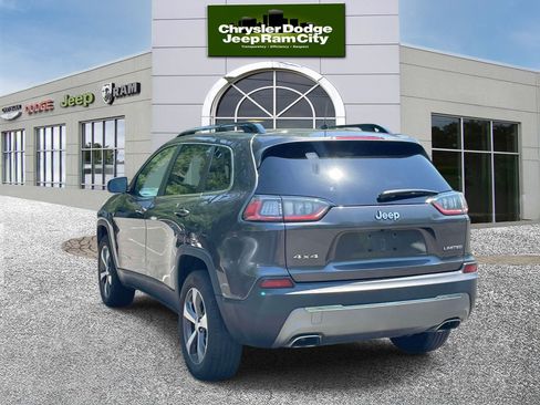 Used 2022 Jeep Cherokee Limited w/ Mopar Interior Package AWD/4WD image 8