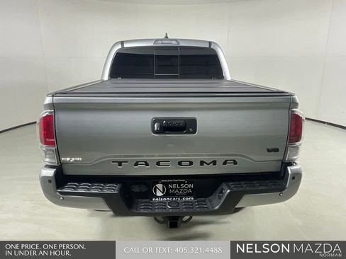 Used 2023 Toyota Tacoma TRD Sport w/ Technology Package RWD image 7