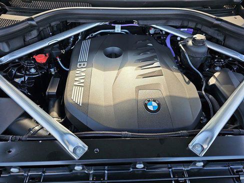 New 2026 BMW X5 xDrive40i w/ Parking Assistance Package image 32