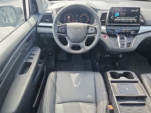New 2026 Honda Odyssey EX-L image 8