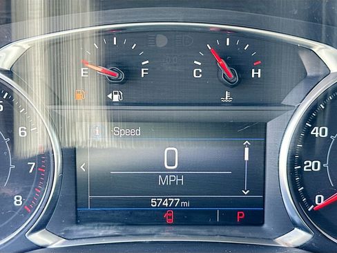 Used 2023 GMC Acadia SLE FWD image 12