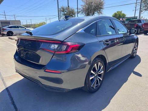 Used 2024 Honda Civic EX-L image 9