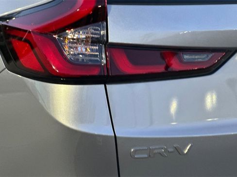 Certified 2025 Honda CR-V LX image 30