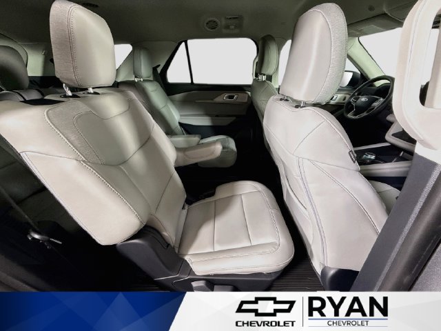 Used 2026 Ford Explorer Active w/ Active Comfort Package AWD/4WD image 28