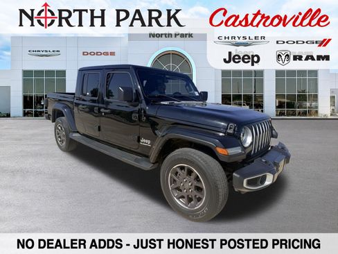Used 2022 Jeep Gladiator Overland w/ Popular Equipment Package AWD/4WD image 1