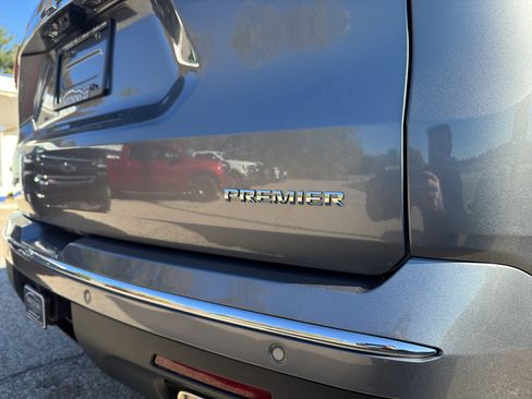 Used 2020 Chevrolet Traverse Premier image 12