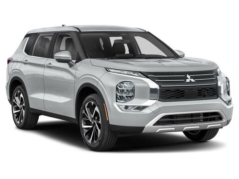 Used 2024 Mitsubishi Outlander SE AWD/4WD image 6