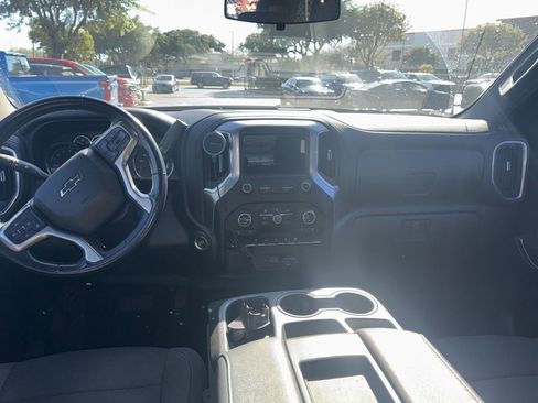 Used 2021 Chevrolet Silverado 1500 RST image 9