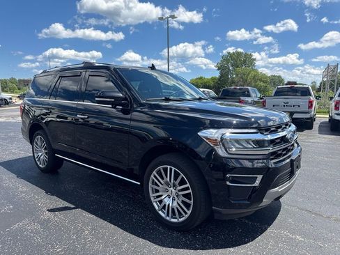 Used 2023 Ford Expedition Limited AWD/4WD image 1