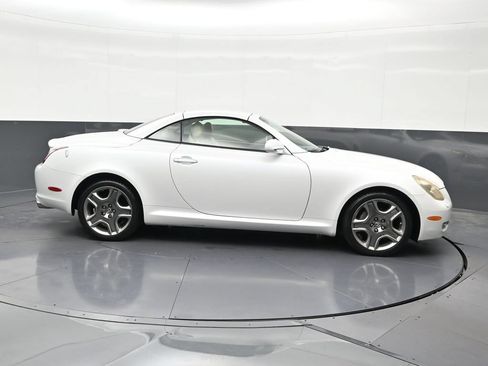 Used 2007 Lexus SC 430 Convertible w/ Preferred Accessory Pkg RWD image 7