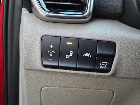 Used 2022 Kia Sportage EX w/ EX Technology Package image 13