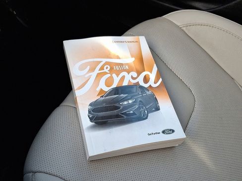 Used 2018 Ford Fusion Titanium image 28