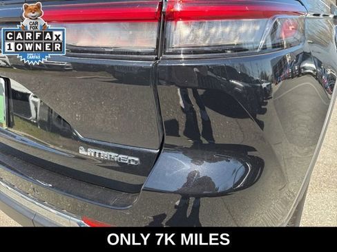 Used 2023 Jeep Grand Cherokee Limited image 32