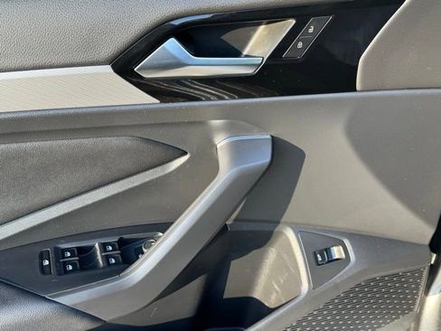 Used 2020 Volkswagen Jetta R-Line image 31