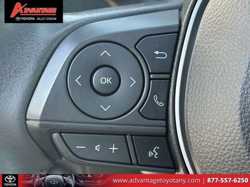 Used 2023 Toyota Corolla SE w/ Carpet Mat Package (TMS) FWD image 22