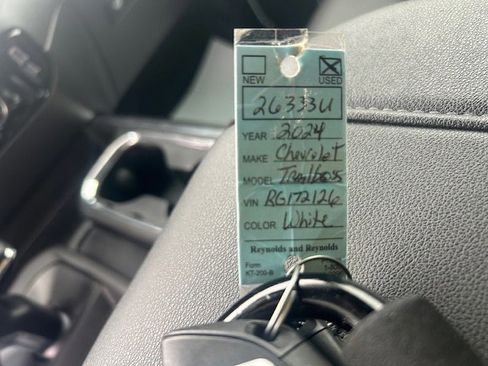 Used 2024 Chevrolet Silverado 1500 LT Trail Boss w/ LT Trail Boss Premium Package image 23