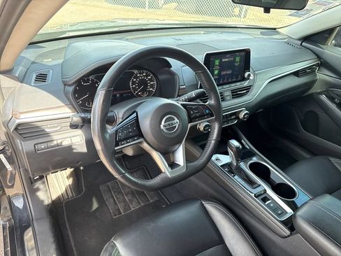 Used 2022 Nissan Altima 2.5 SL FWD image 14