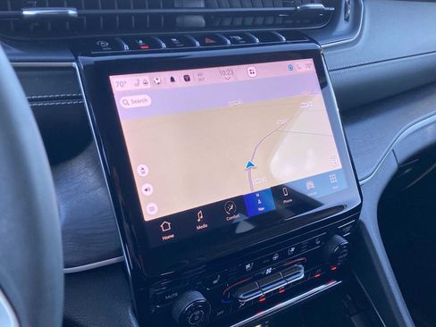 Certified 2023 Jeep Grand Cherokee Limited w/ Luxury Tech Group II image 25