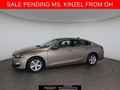 Used 2022 Chevrolet Malibu LS w/ Driver Confidence Package II FWD image 4