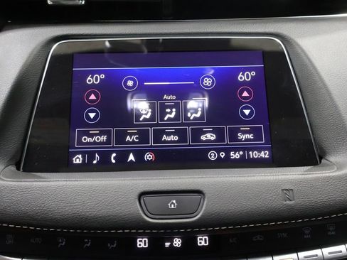 Used 2021 Cadillac XT4 Premium Luxury w/ Sun And Sound Package AWD/4WD image 35