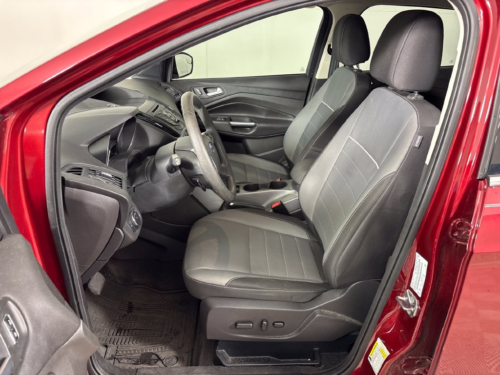 Used 2015 Ford Escape SE FWD image 31
