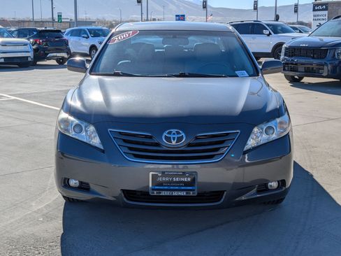 Used 2007 Toyota Camry XLE image 8