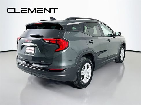 Used 2021 GMC Terrain SLE w/ Driver Convenience Package AWD/4WD image 7