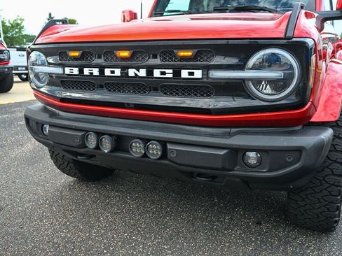 Used 2022 Ford Bronco Outer Banks AWD/4WD image 11