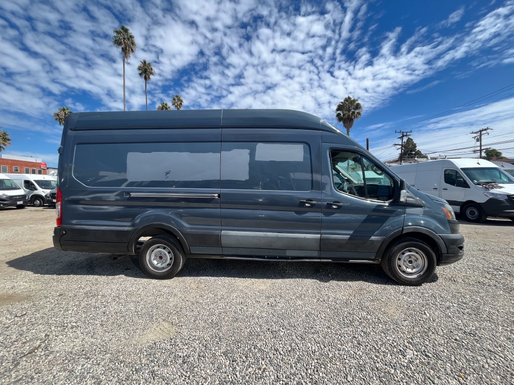 Used 2020 Ford Transit 250 148 High Roof Extended RWD image 4