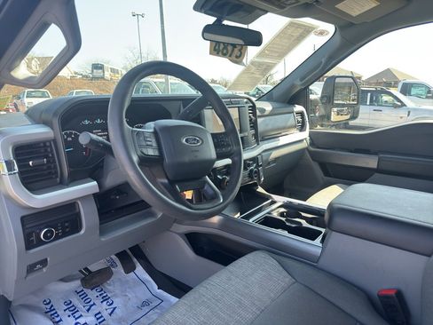 Used 2024 Ford F250 XLT w/ FX4 Off-Road Package image 14