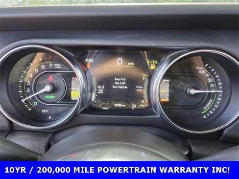 Used 2023 Jeep Wrangler Unlimited Sahara image 24