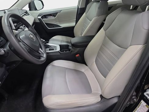 Certified 2023 Toyota RAV4 XLE Premium AWD/4WD image 11