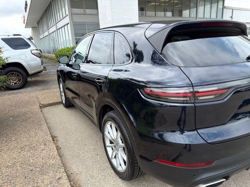 Used 2019 Porsche Cayenne AWD/4WD image 6