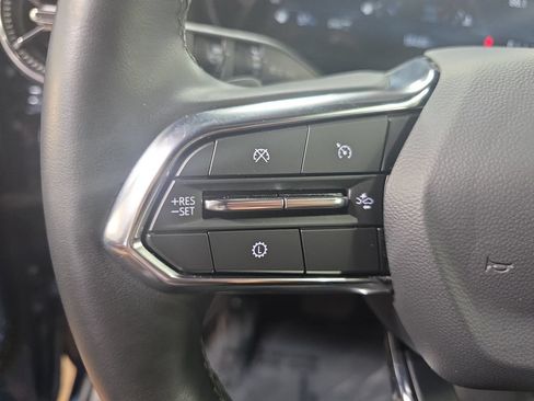 Used 2025 Chevrolet Equinox LT w/ Convenience Package II AWD/4WD image 17