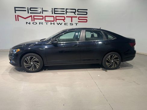 Used 2019 Volkswagen Jetta SEL Premium FWD image 3